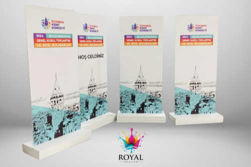 Ahşap Yönlendirme Standı